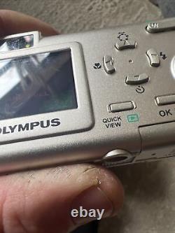 Metal Body Olympus UMJU U-410 4.0MP Digital Camera With Original Box