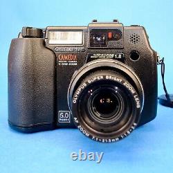 Olympus Camedia C5050 5MP Tetro Digital Camera with CCD Sensor F1.8 Aperture