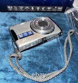 Olympus Mju 1060 Digital Camera 10MP 7x Optical Zoom 3.0'' LCD Silver
