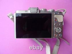 Olympus Pen E-PL8 16.1MP Digital Camera White with 14-42mm EZ Lens + Flash