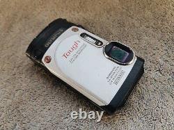 Olympus Stylus Tg-860 Tough Silver Tested With Battery Digital Camera Compact