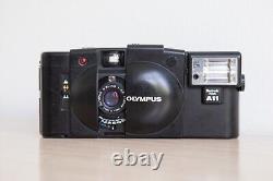 Olympus XA2 Point & Shoot 35mm Film Camera + Case TESTED