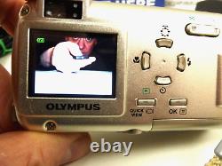Olympus µ mju 400 Digital Camera 4MP Silver & Gold 128MB xD Card & Extras